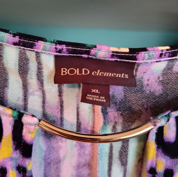 Top - Picture 3 of 4